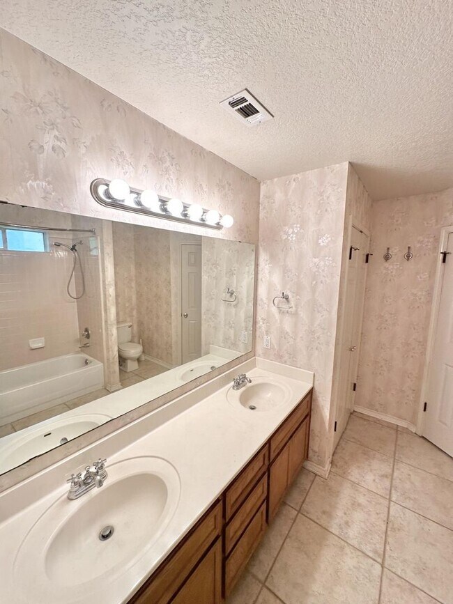 Photo - AVAILABLE SOON!