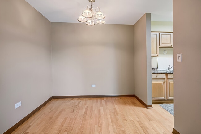 Photo - 6184 Pinewood Ct