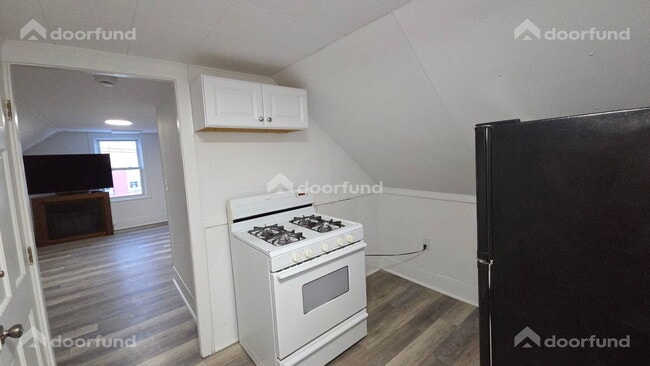 Photo - 50 Summer St