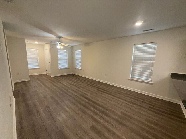 Photo - 2145 Pavilion Ct Unit 2145 Pavilion Court