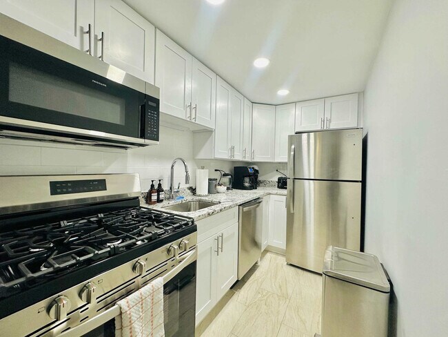 Photo - 3161 N Cambridge Ave Unidad ID1042057P