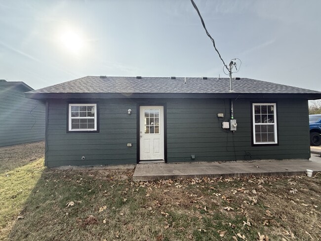 Photo - 730 W 14th St