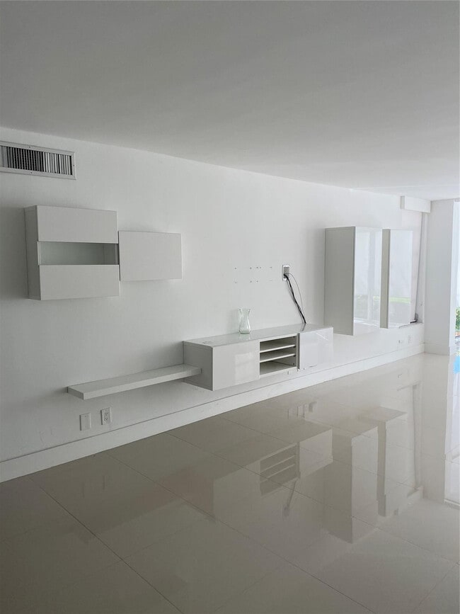 Photo - 4280 Oaks Terrace Unit 102