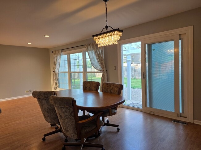 Photo - 1719 W Lexington Dr
