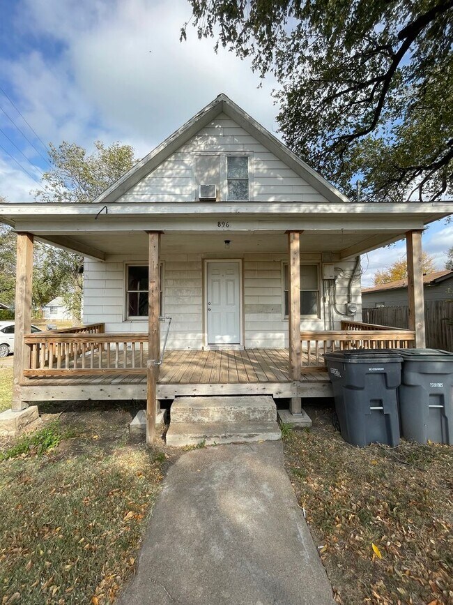 Photo - 896 West St House