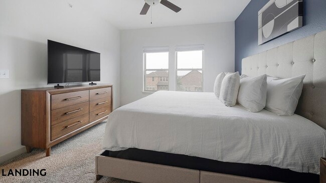 Photo - 2825 Main St Unidad 721