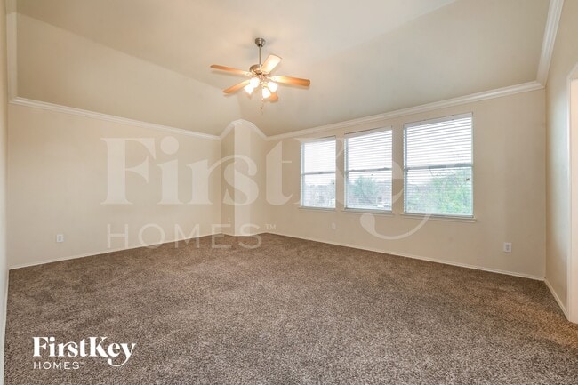 Photo - 414 Hackberry Dr