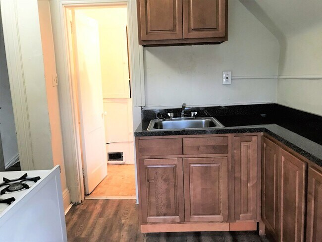 619 N Euclid Ave Unit 3