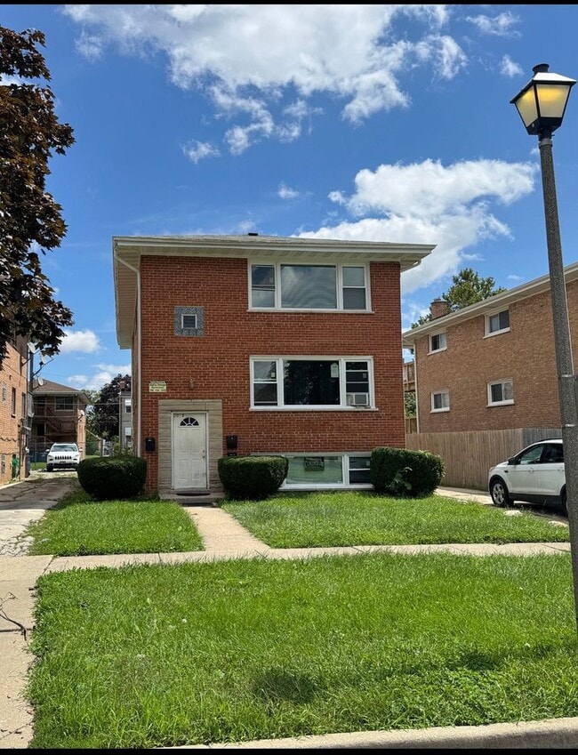 Building Photo - 1019 S 16th Ave Unit #2