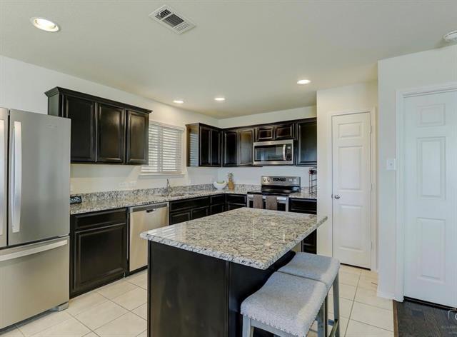 Photo - 2207 Heaton St