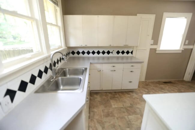 Photo - 723 N Monroe St