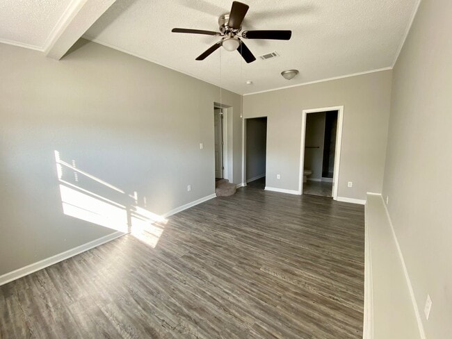 Photo - 1302 N Maple St Unit 1302 N. Maple St.  1