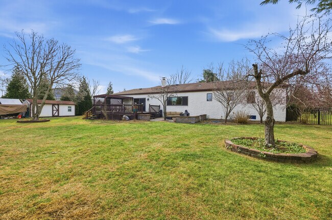 Photo - 150 Hankins Rd