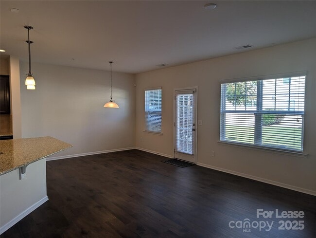Photo - 115 Dellbrook St
