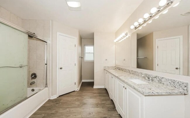 Photo - 110 E Valley View Dr