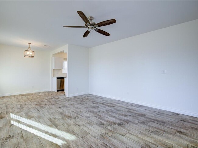 Photo - Modern Living with Private Mother-in-Law Suite!