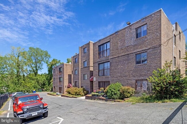 Photo - 310 Atlantic St SE Unit 102B