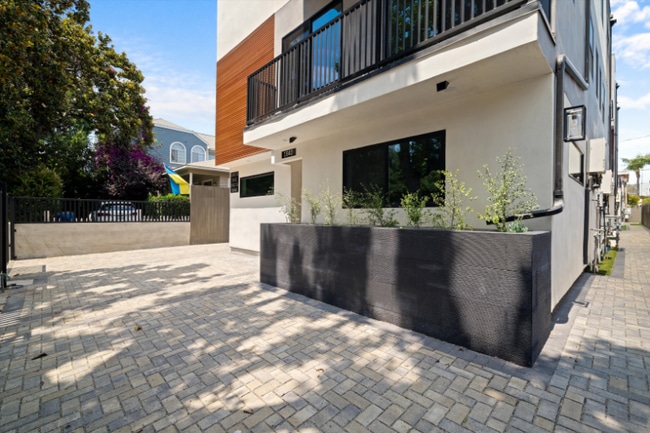 Photo - 1840 Stoner Ave