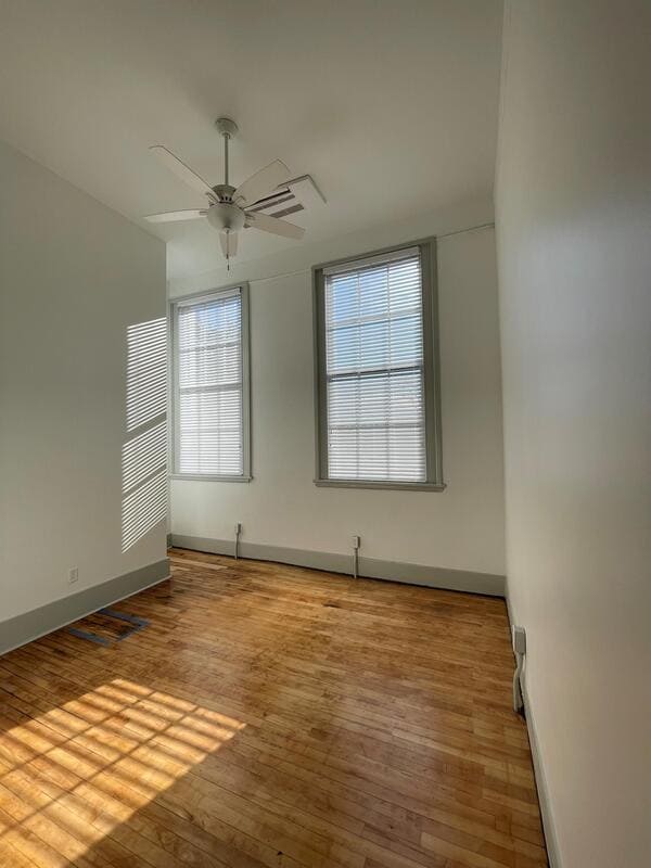 Photo - 315 W 38th St Unit 8