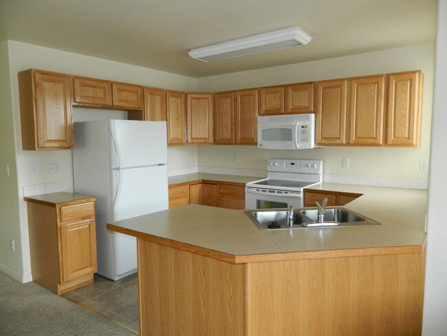 Photo - 423 Nosler St