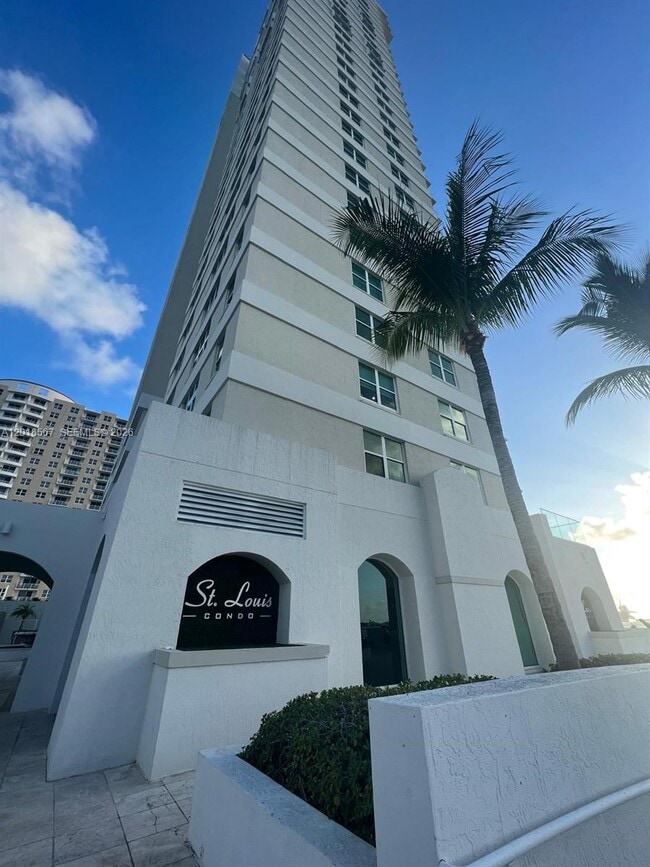 Photo - 800 Claughton Island Dr Unit 402