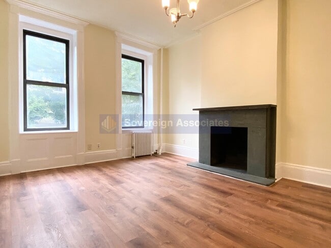 Photo - 516 E 84th St Unit 2E