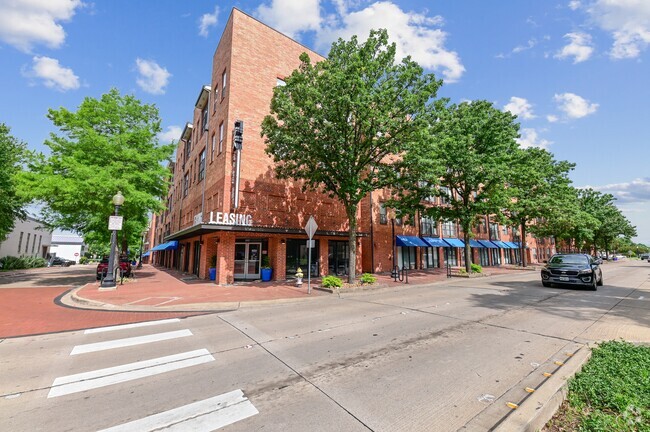 Building Photo - Link at Plano Rental