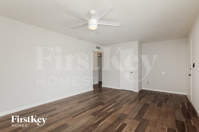 Photo - 10843 N 45th Ave