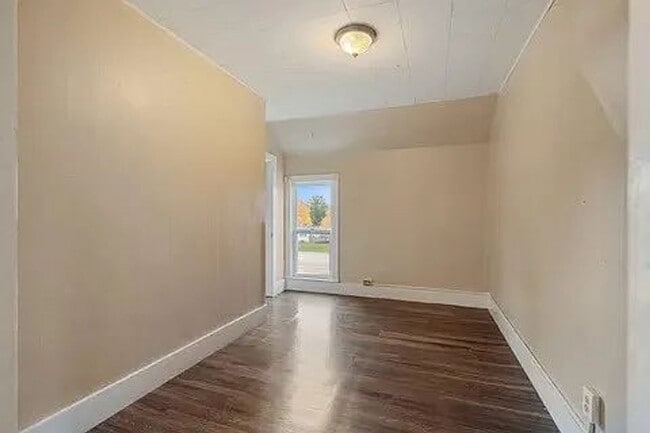 Photo - 4 Bedroom 1 Bath