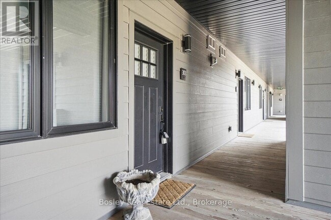 Photo - 11 Beckwtih Ln Unit 303