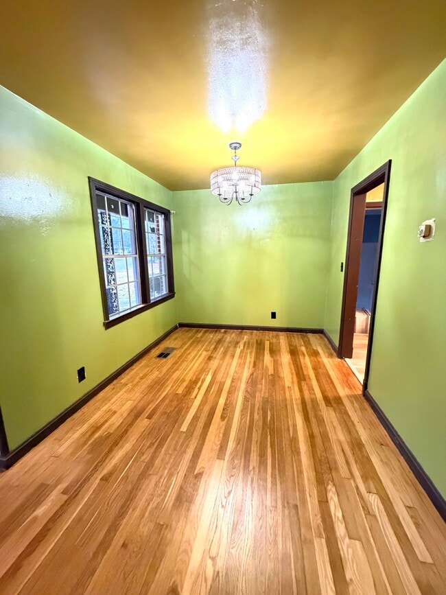 Photo - 2704 44th Ave