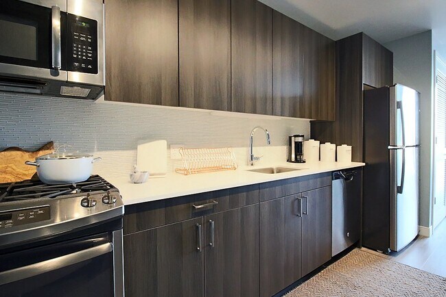 Photo - 734 N Morgan St