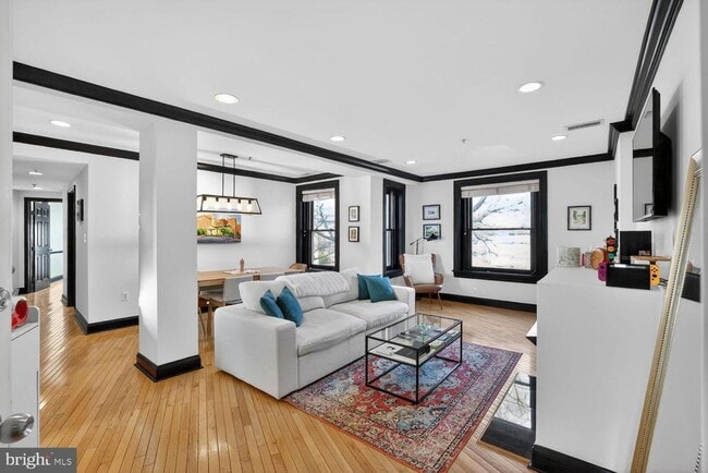 Building Photo - 150 Rhode Island Ave NW Unit 303