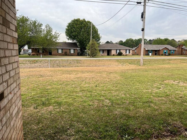 Photo - 1705 Deatsville Hwy