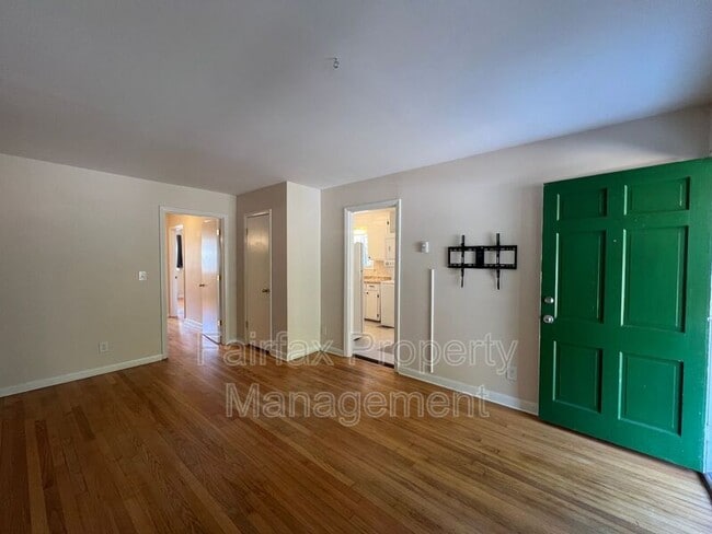 Photo - 1937 Morehead Ave