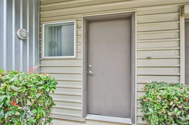 Building Photo - 319 Sydnor St Rental