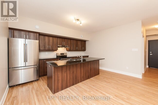 Photo - 3524 McBean St