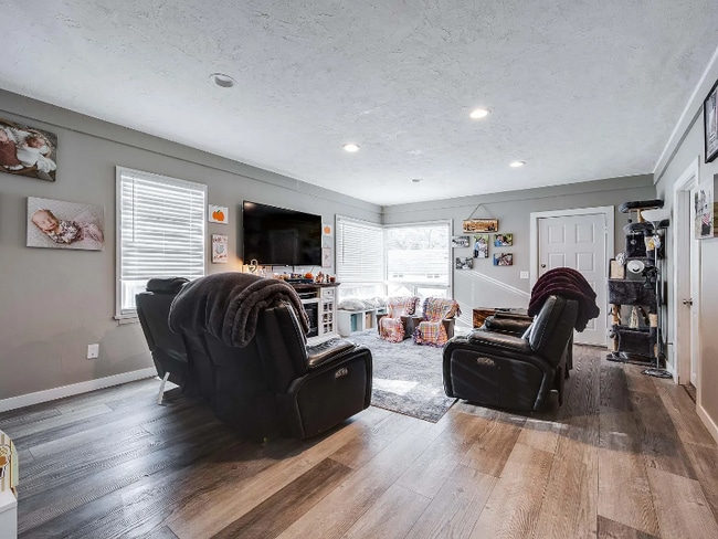 Photo - 705 S East St