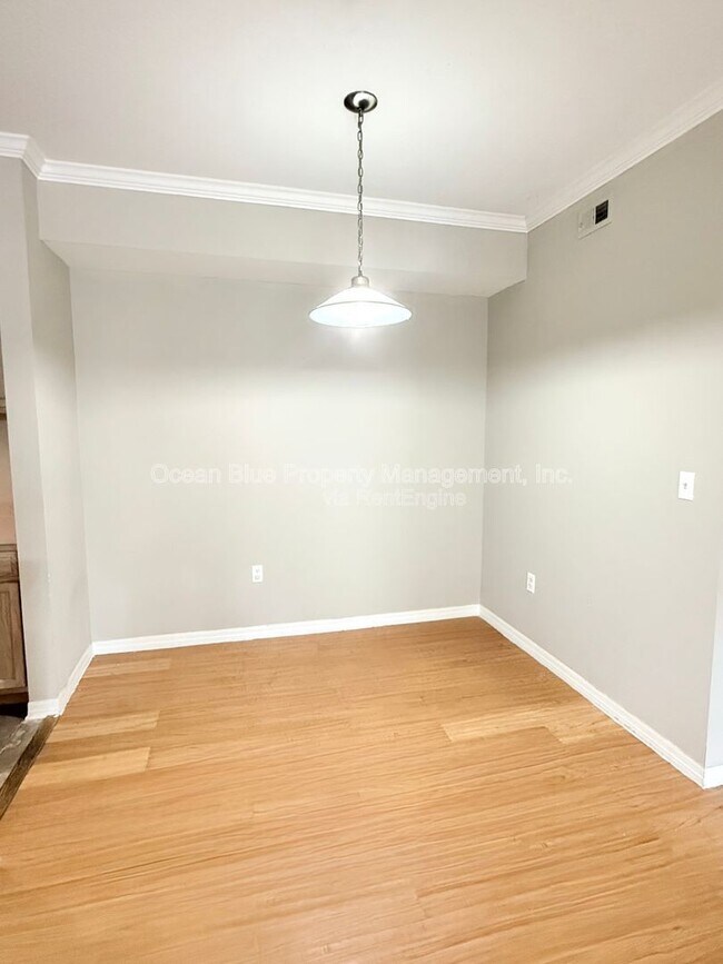 Photo - 5606 Pinnacle Heights Cir Unit 205