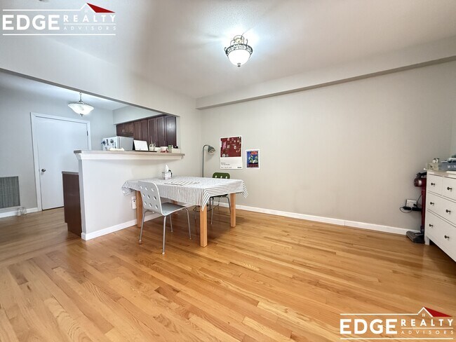 Photo - 59 Brainerd Rd Unidad 404