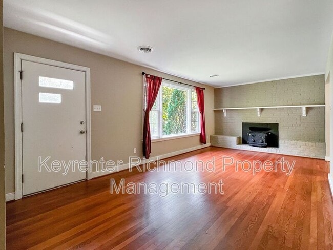 Photo - 5509 Swan Dr