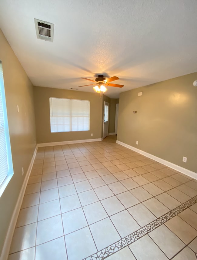 Photo - Center Place - 677/679 Unit 677