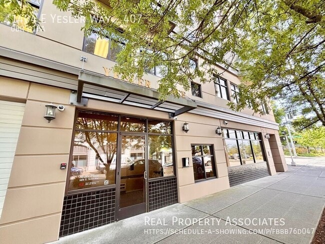 Building Photo - 1404 E Yesler Wy Unit 407