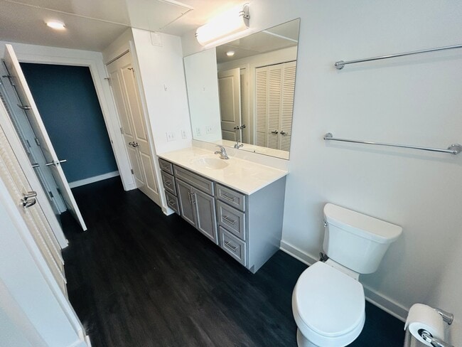 Photo - 550 New Holland Ave Unit 305