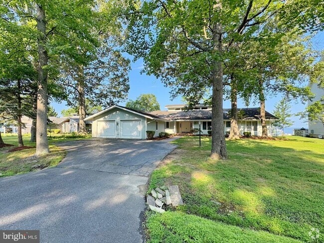 Building Photo - 11470 Mohawk Ct Rental