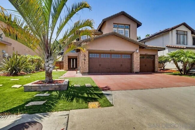 Photo - 561 Bayona Loop
