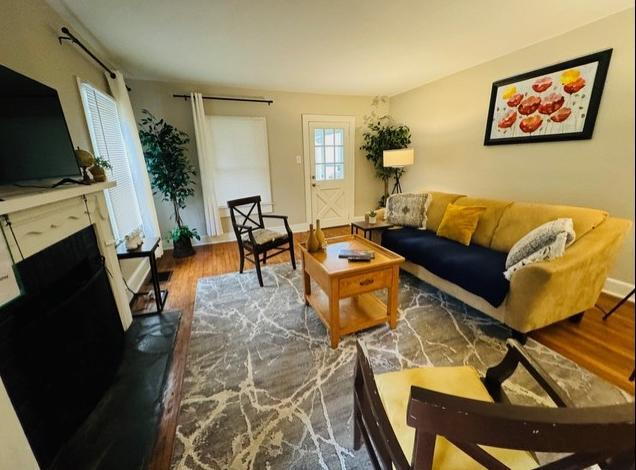 Building Photo - Near Wake Forest University 4 bedroom!