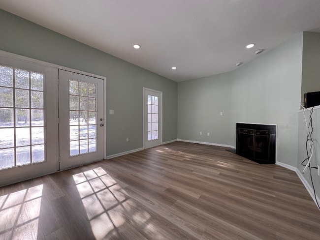 Photo - 106 Franklin Ct