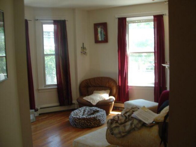 Photo - 110 Central St