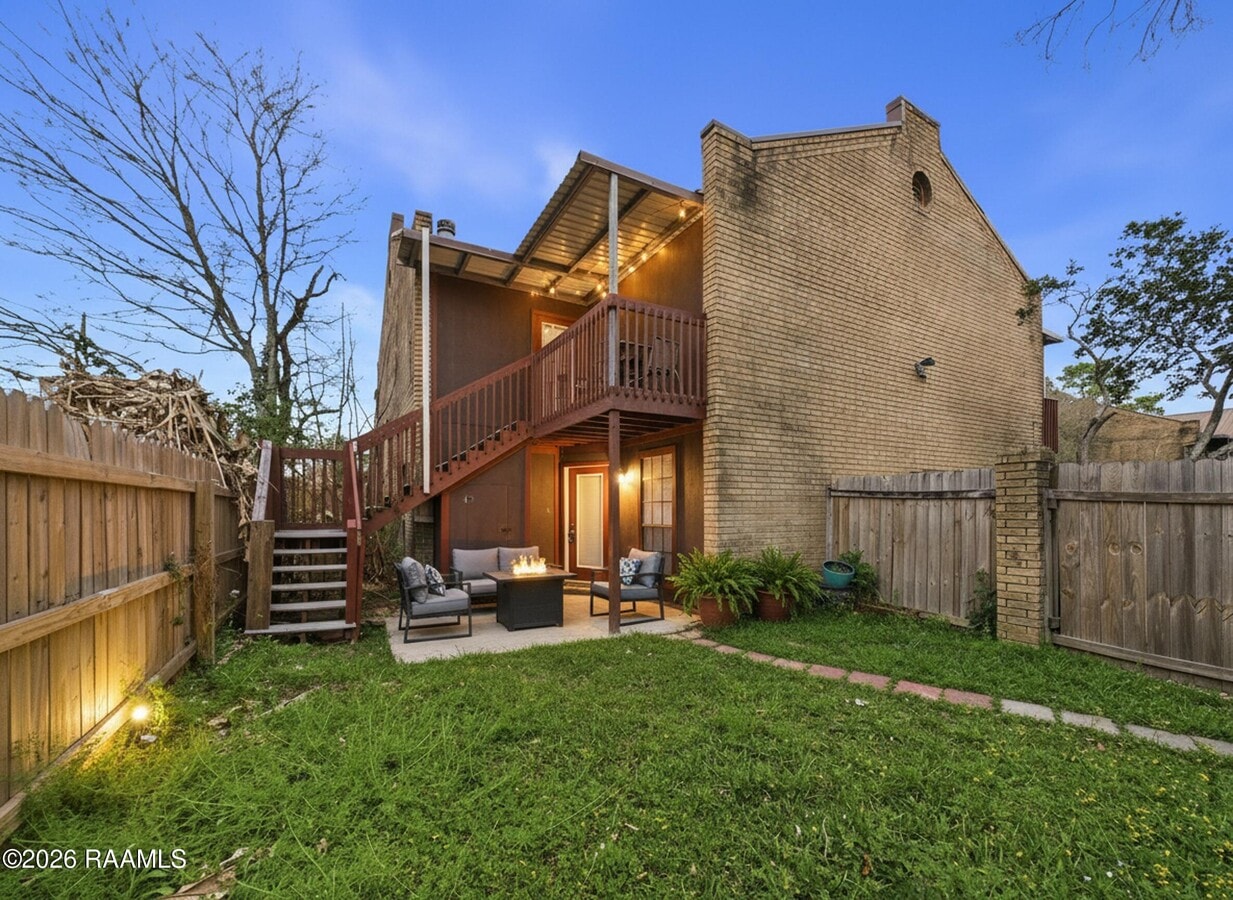 Photo - 110 Shekel Dr